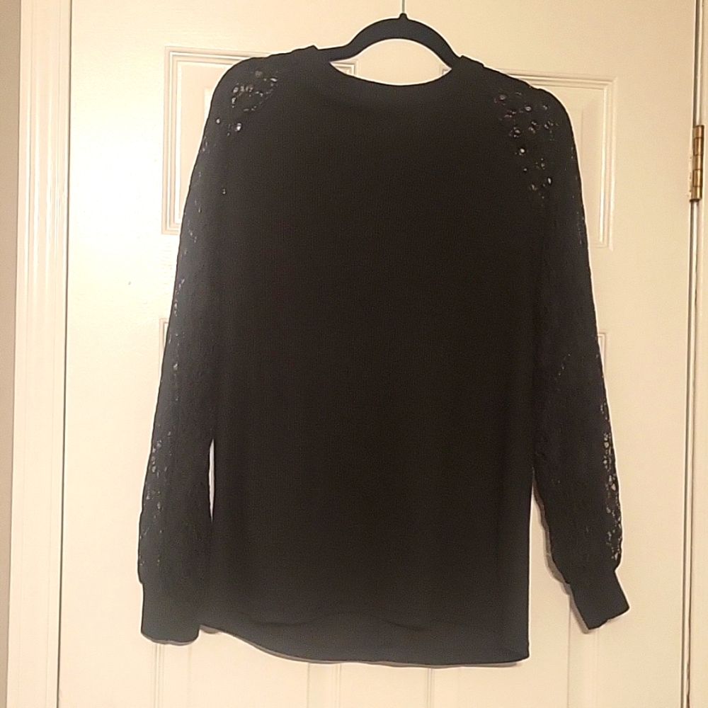 BLACK long sleeve lace shirt